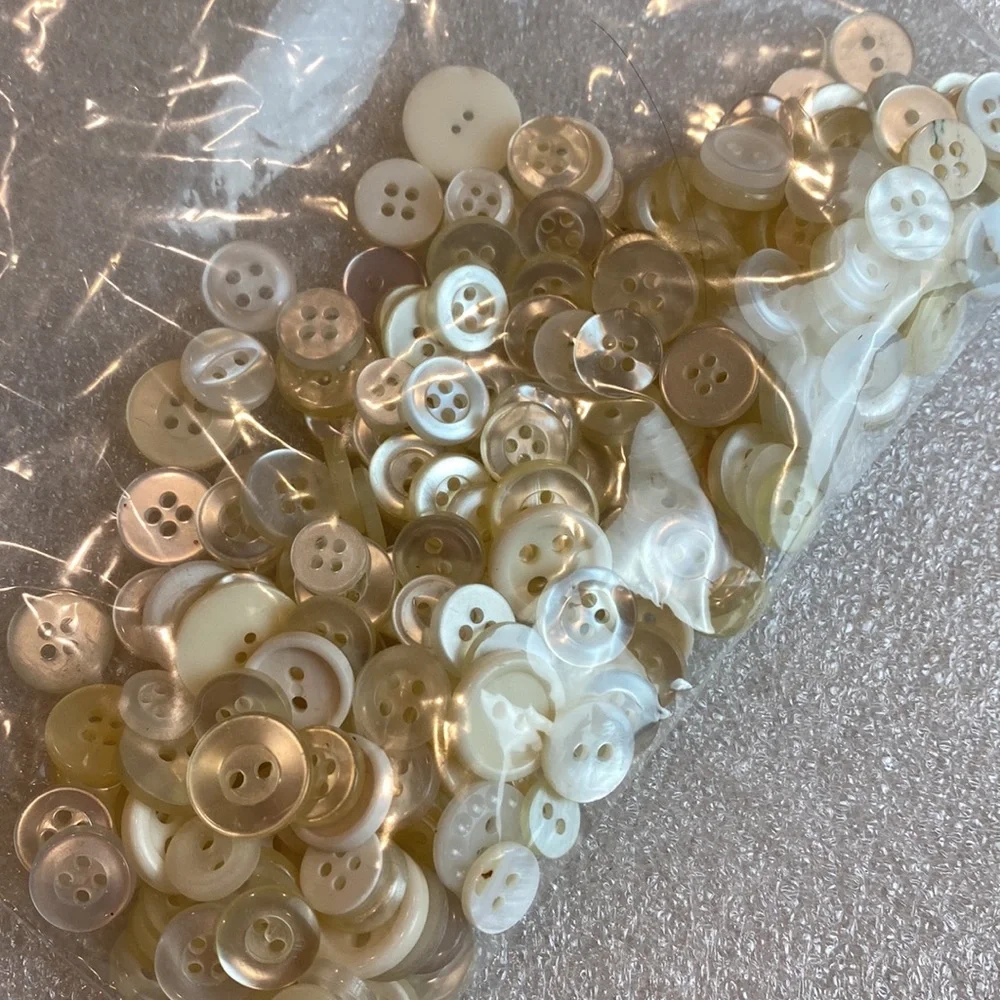 Vintage 242 buttons in white, pearl white and bone colors